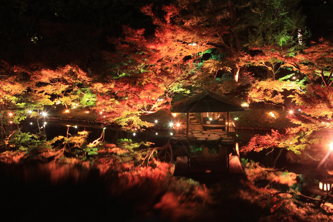 八芳園